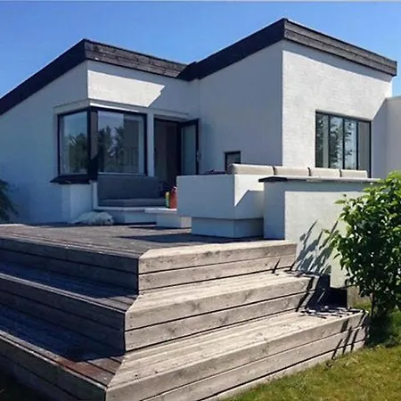 Functionalist House Only 100 Steps To The